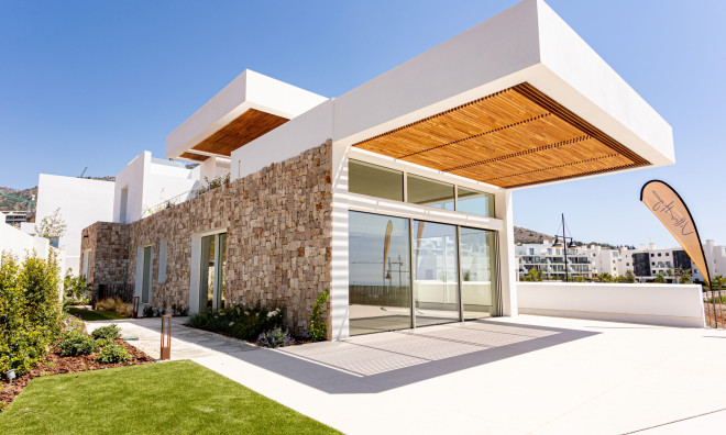 Obra nueva - Villa -
Fuengirola