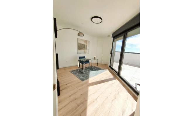 Новое здание - apartment -
Malaga