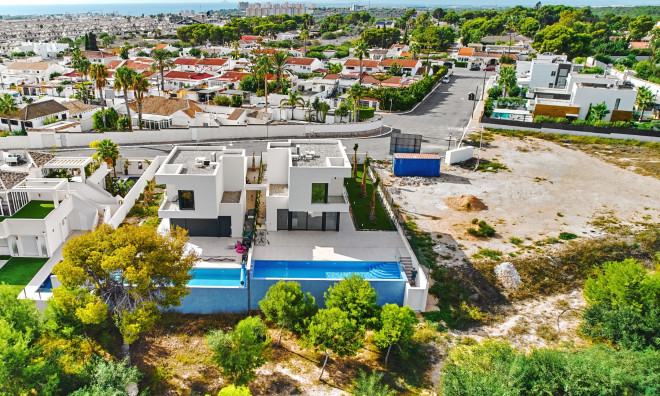 Nieuwbouw Woningen - Villa -
Orihuela Costa - Cabo roig - La Zenia