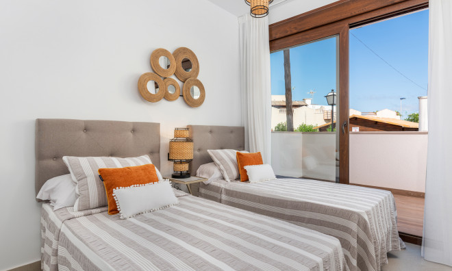 Nybyggnation - high-bungalow -
Torrevieja