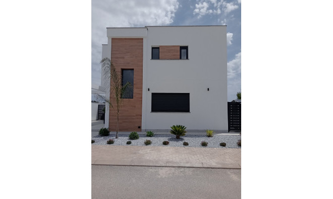 New Build - Villa -
La Roda