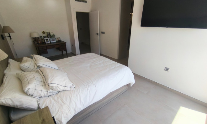 Segunda mano - Villa -
San Juan de Alicante