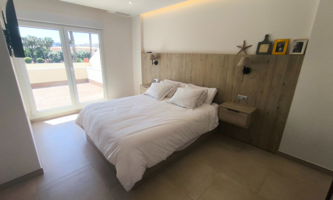 Segunda mano - Villa -
San Juan de Alicante