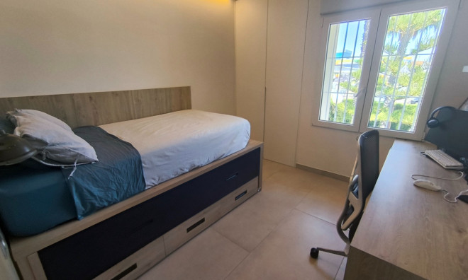 Segunda mano - Villa -
San Juan de Alicante